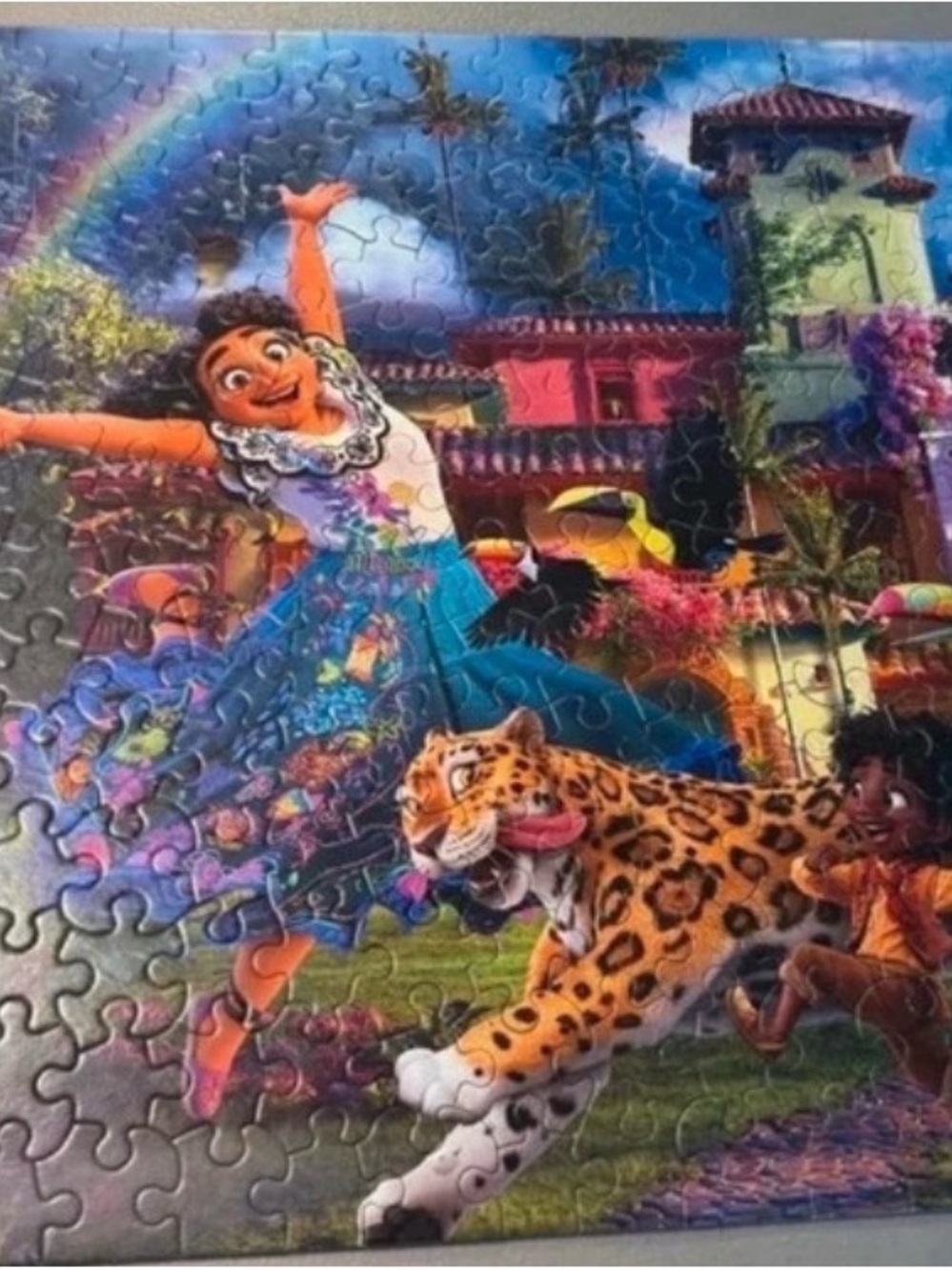 Disney Encanto Characters 200 Piece Puzzle - Colorful Adventure